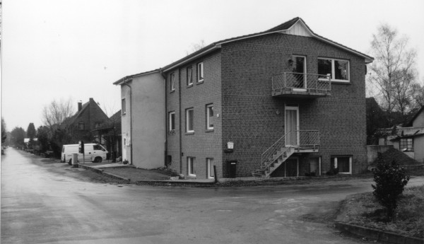 2001
